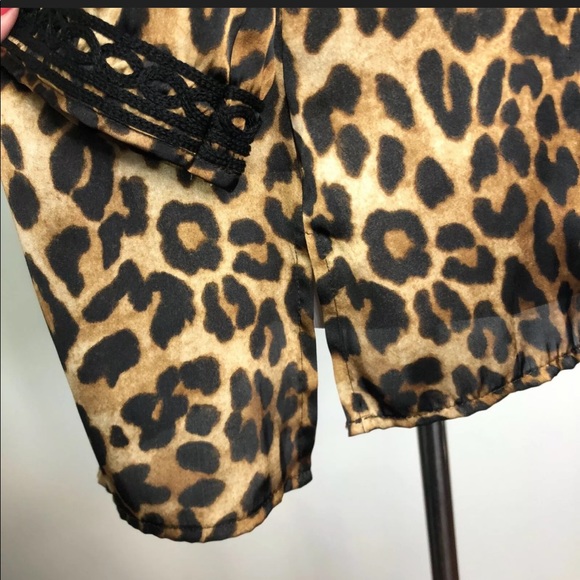 Jones New York Leopard Top 3/4 Sleeves Sz. PL - Picture 6 of 10
